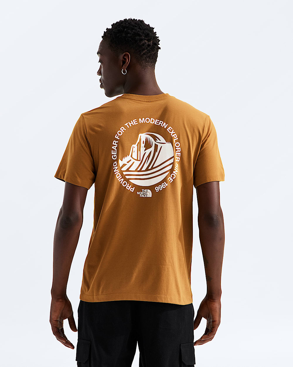 Men’s Mountainscape Regular Short-Sleeve Tee