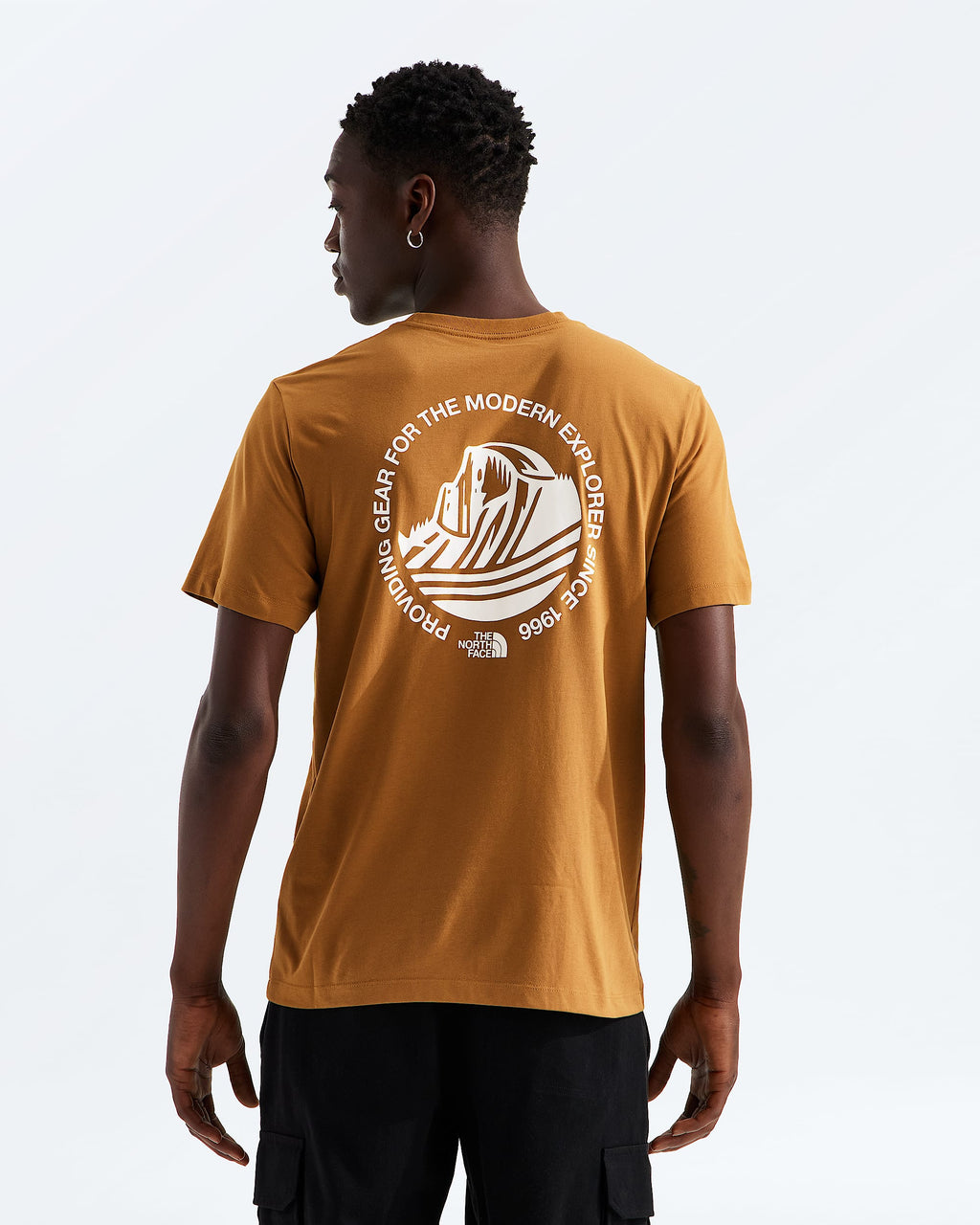 Men’s Mountainscape Regular Short-Sleeve Tee